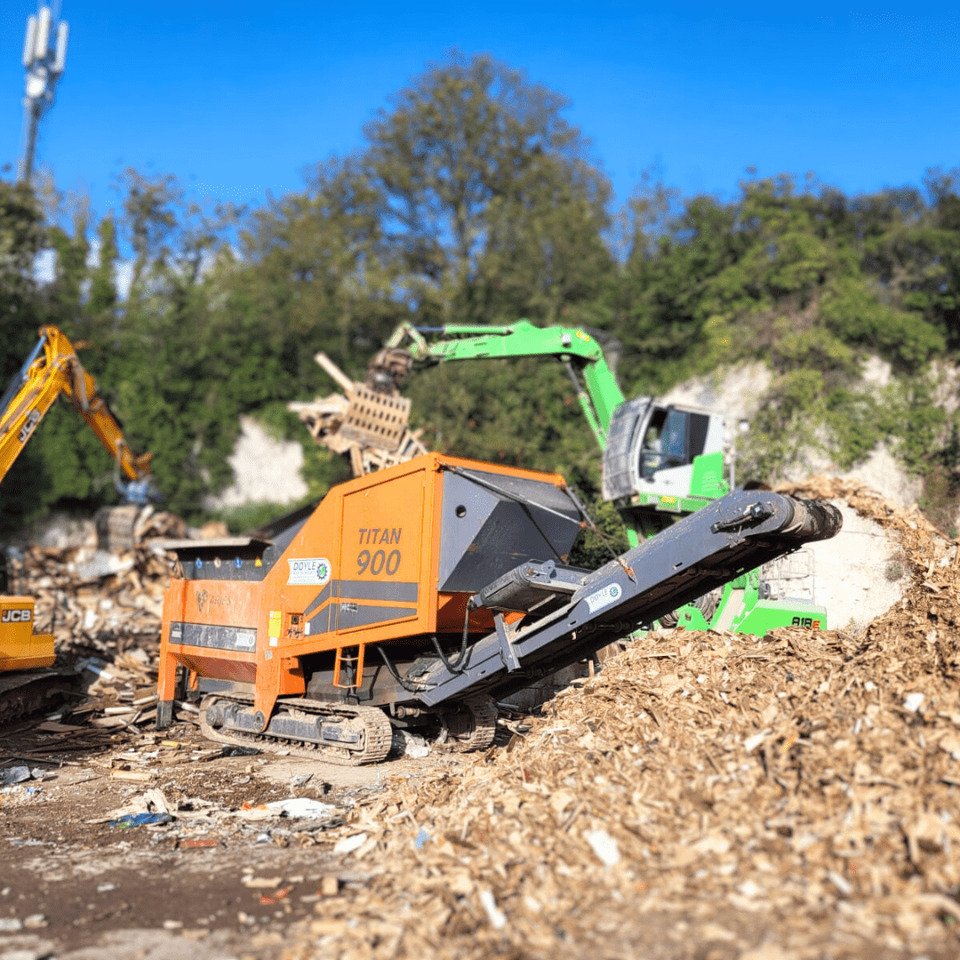 Arjes Titan 900 - Industrial waste shredder: picture 2 Arjes Titan 900 - Industrial waste shredder: picture 2