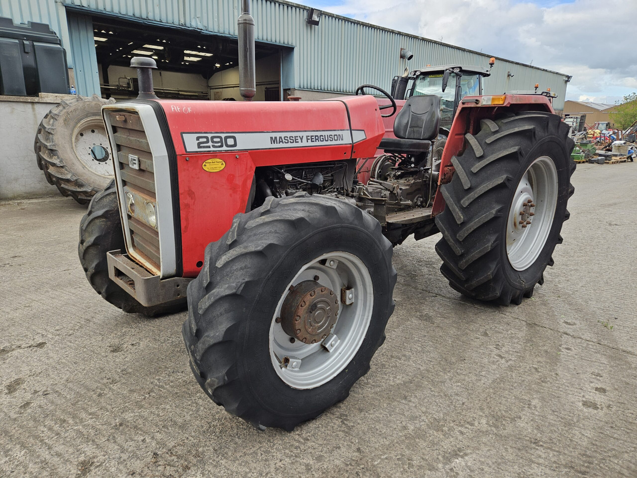 290 4×4 Platform, Export Only - Farm tractor: picture 3 290 4×4 Platform, Export Only - Farm tractor: picture 3