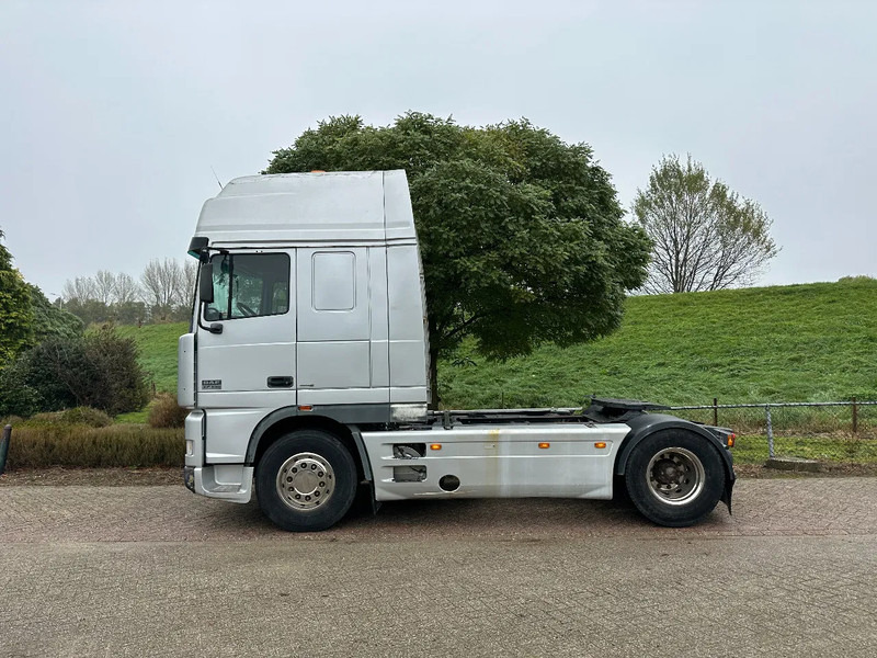 DAF XF 530 4X2 Manual EUR3 LOW KM - Tractor unit: picture 2 DAF XF 530 4X2 Manual EUR3 LOW KM - Tractor unit: picture 2