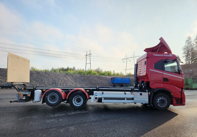 Iveco S-Way 6x2 LNG - Cab chassis truck: picture 5 Iveco S-Way 6x2 LNG - Cab chassis truck: picture 5