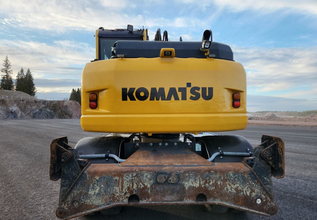 KOMATSU Komatsu PW148-8 Rototilt R6 - Wheel excavator: picture 4 KOMATSU Komatsu PW148-8 Rototilt R6 - Wheel excavator: picture 4
