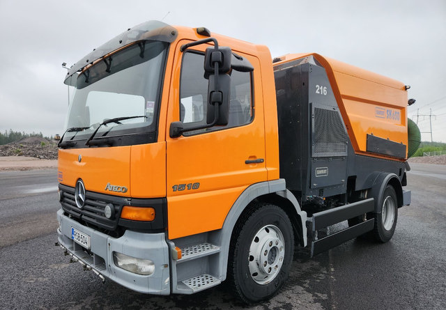 Schmidt SK650 Atego 85kmh/h - Road sweeper: picture 1 Schmidt SK650 Atego 85kmh/h - Road sweeper: picture 1
