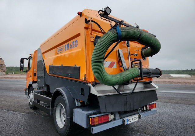 Schmidt SK650 Atego 85kmh/h - Road sweeper: picture 3 Schmidt SK650 Atego 85kmh/h - Road sweeper: picture 3