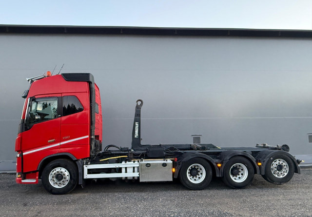 VolvoFH16 750 8X4 - Hook lift truck: picture 2 VolvoFH16 750 8X4 - Hook lift truck: picture 2