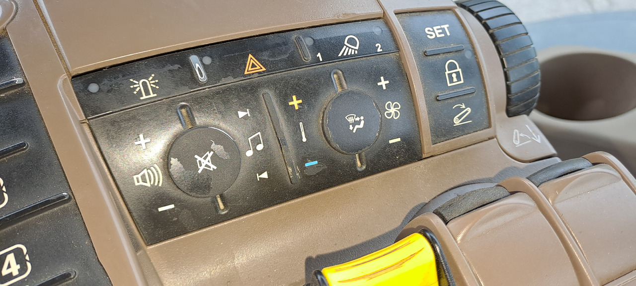 Lease a  JOHN DEERE 7290R - ASTA AGRIBERTOCCHI JOHN DEERE 7290R - ASTA AGRIBERTOCCHI: picture 10