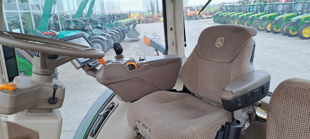 Farm tractor JOHN DEERE 7290R: picture 8