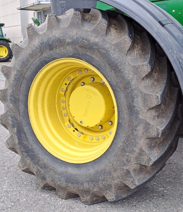 Farm tractor JOHN DEERE 7290R: picture 7