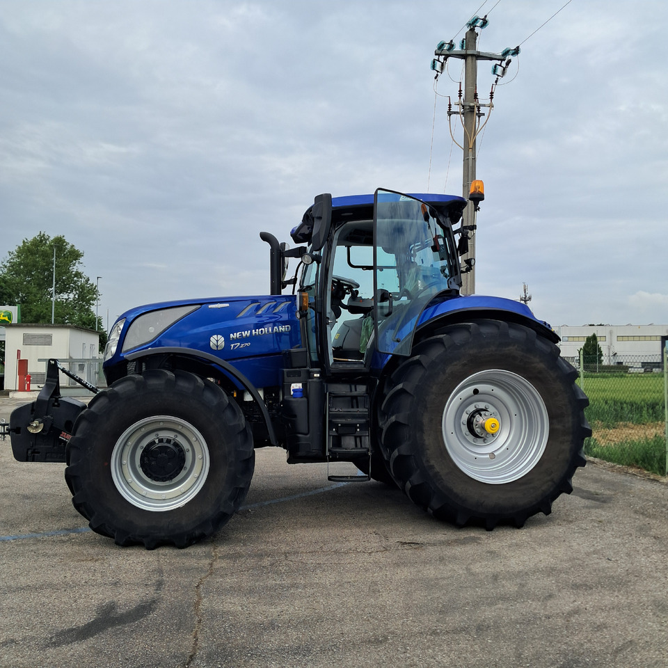 NEW HOLLAND T7 270 - Farm tractor: picture 3 NEW HOLLAND T7 270 - Farm tractor: picture 3