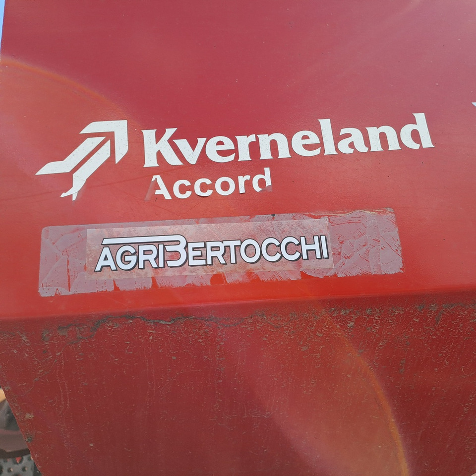 Precision sowing machine SEMINATRICE KVERNELAND ACCORD OPTIMA HD: picture 6