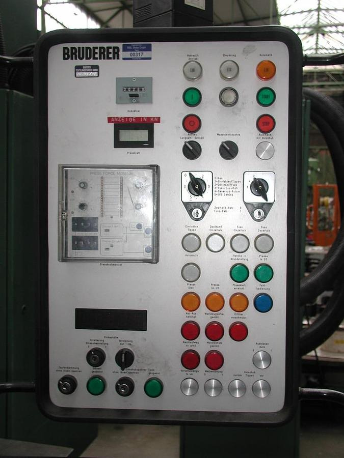 Kniehebelpresse BRUDERER - Metalworking machinery: picture 2 Kniehebelpresse BRUDERER - Metalworking machinery: picture 2