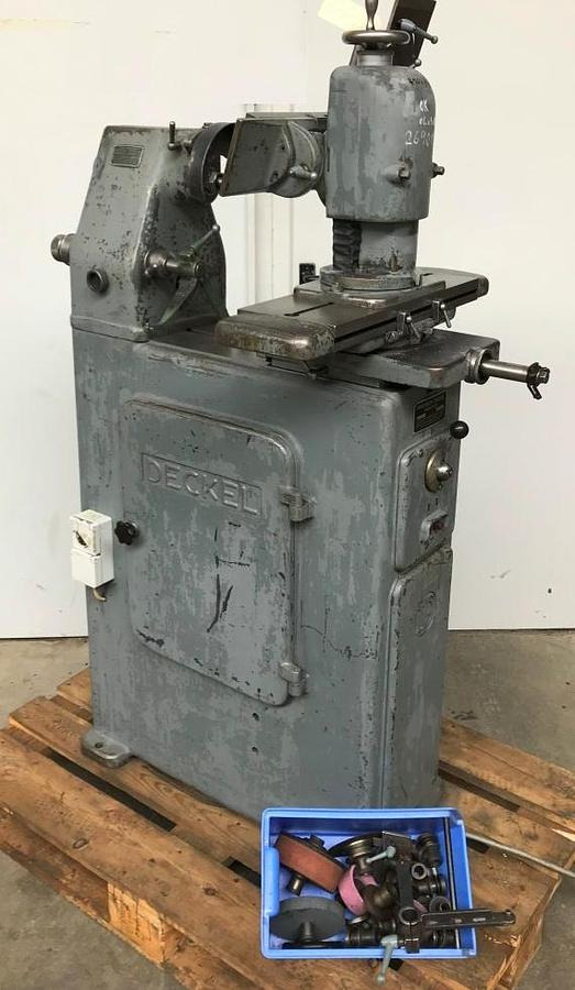 Universal-Werkzeugschleifmaschine DECKEL - Metalworking machinery: picture 2 Universal-Werkzeugschleifmaschine DECKEL - Metalworking machinery: picture 2
