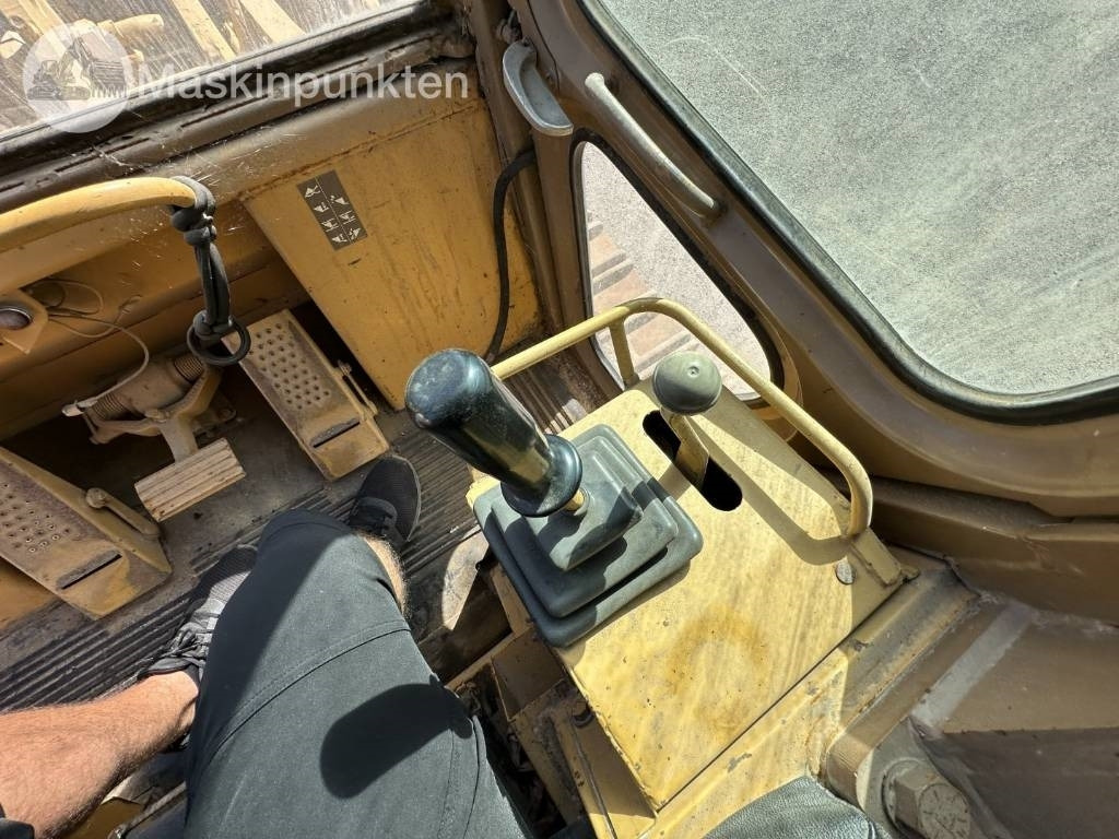 Crawler loader CAT 973 C LGP: picture 16