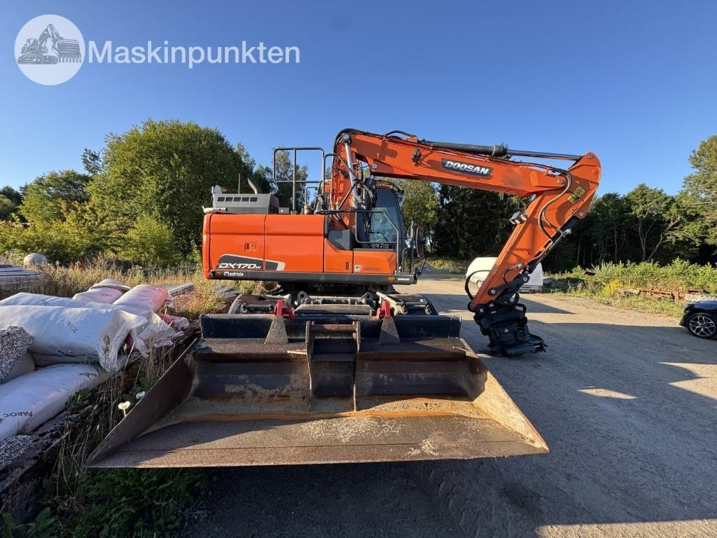 Doosan DX 170 W-5 + Tippvagn + Redskap - Wheel excavator: picture 4 Doosan DX 170 W-5 + Tippvagn + Redskap - Wheel excavator: picture 4