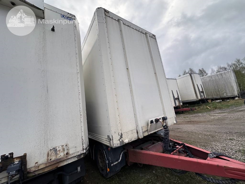 Ekeri L3 - Closed box semi-trailer: picture 4 Ekeri L3 - Closed box semi-trailer: picture 4