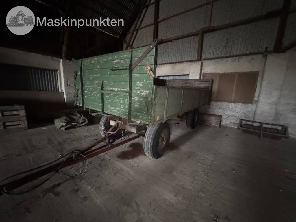 Håkantorps vagn med sidotipp - Tipper semi-trailer: picture 1 Håkantorps vagn med sidotipp - Tipper semi-trailer: picture 1