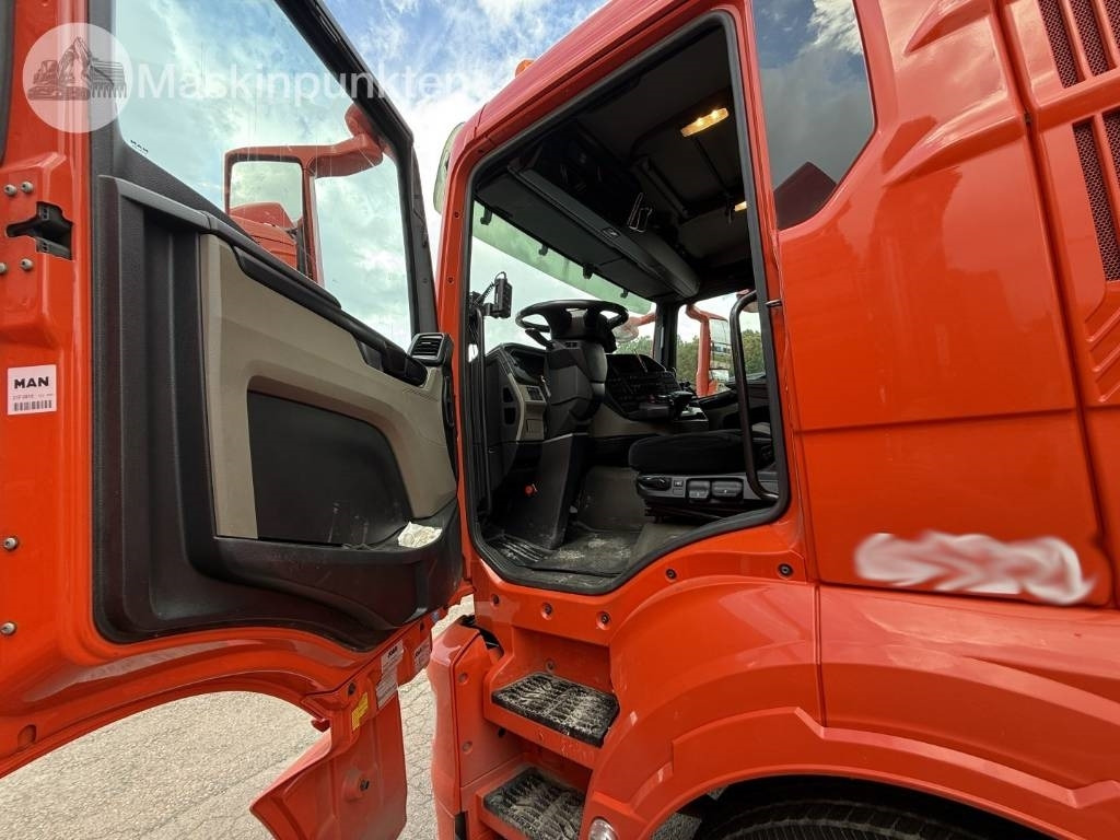 Lease a MAN TGS 26.360  MAN TGS 26.360: picture 12