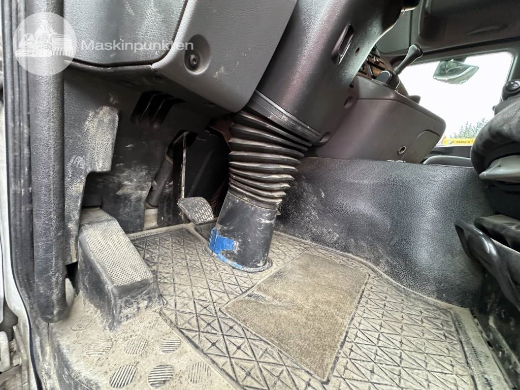 Lease a Mercedes-Benz 2651 L 8X4 Junjin jxzr42-5.16hp  Mercedes-Benz 2651 L 8X4 Junjin jxzr42-5.16hp: picture 14