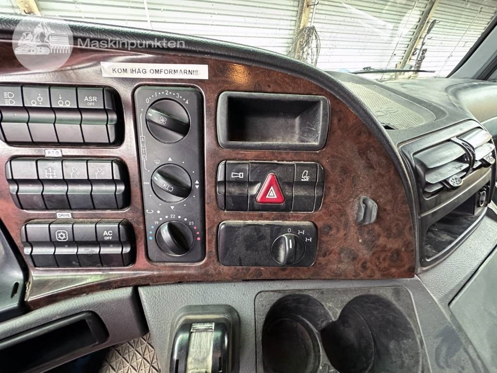 Lease a Mercedes-Benz 2651 L 8X4 Junjin jxzr42-5.16hp  Mercedes-Benz 2651 L 8X4 Junjin jxzr42-5.16hp: picture 26