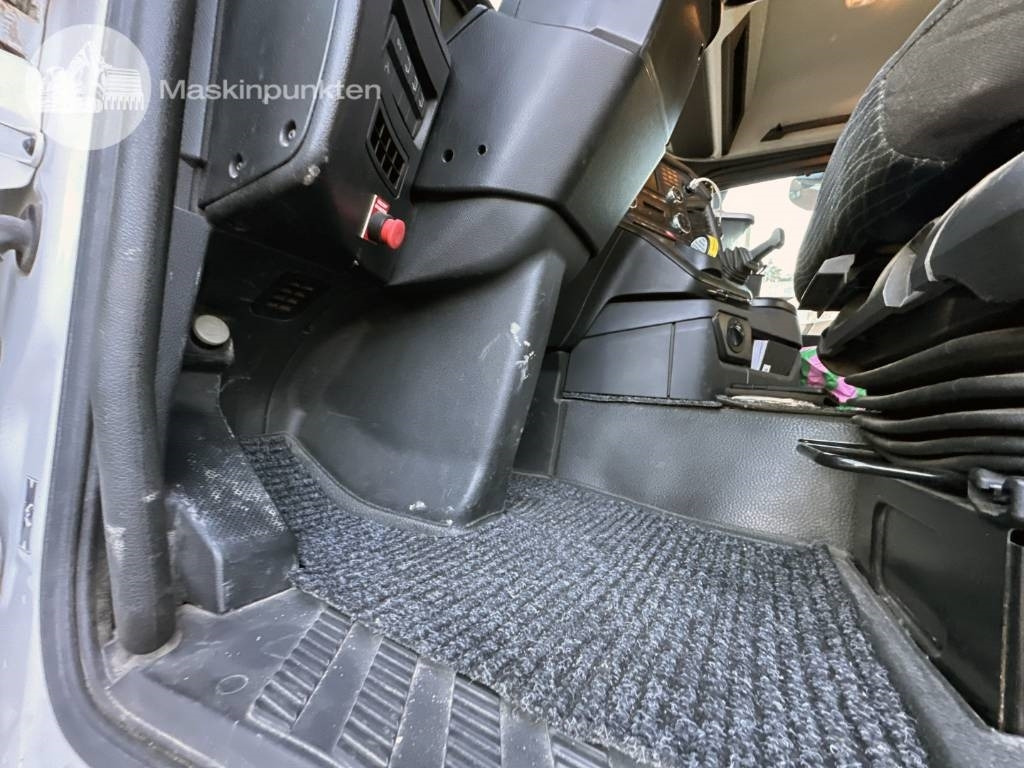 Hook lift truck Mercedes-Benz Arocs 3251: picture 15