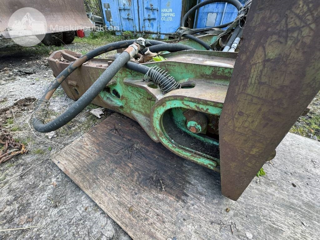 Montrabert 900 Metro Silenci - Hydraulic hammer for Construction machinery: picture 4 Montrabert 900 Metro Silenci - Hydraulic hammer for Construction machinery: picture 4