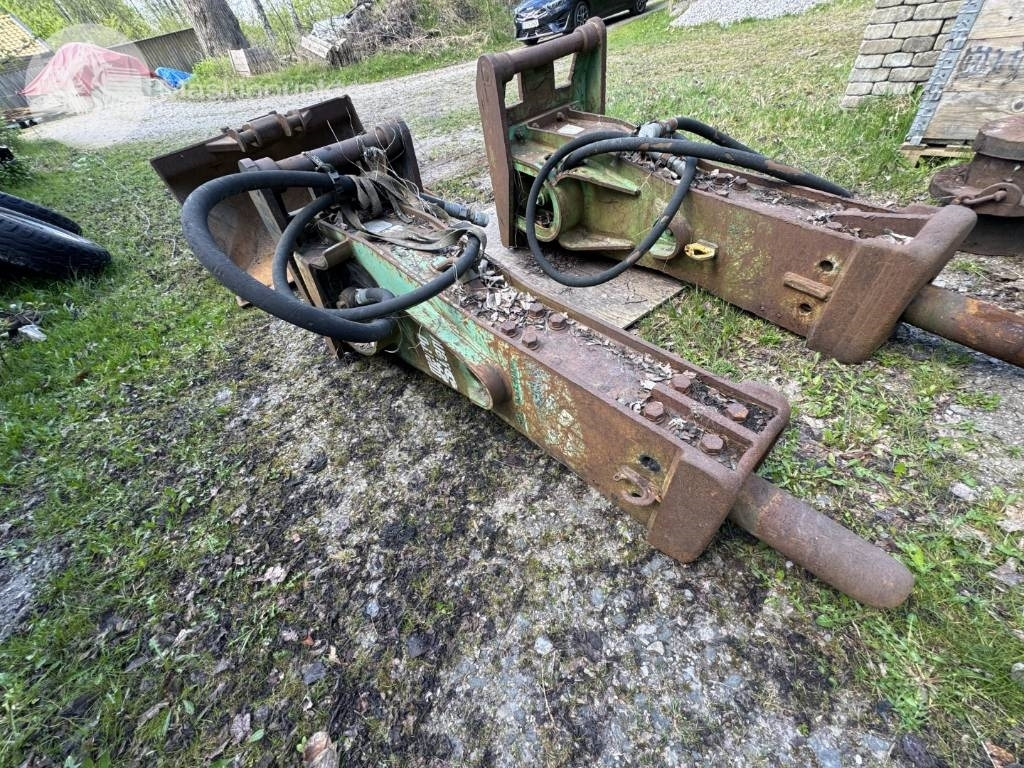 Montrabert 900 Metro Silenci - Hydraulic hammer for Construction machinery: picture 1 Montrabert 900 Metro Silenci - Hydraulic hammer for Construction machinery: picture 1