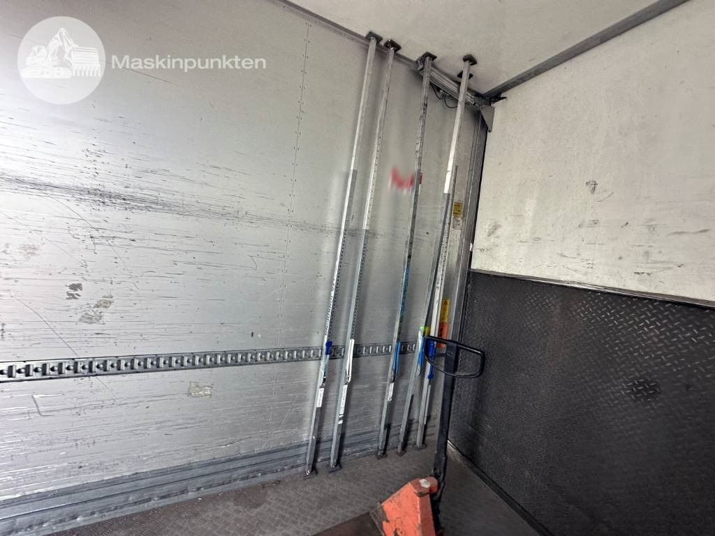Box truck Scania P 450 LB: picture 12