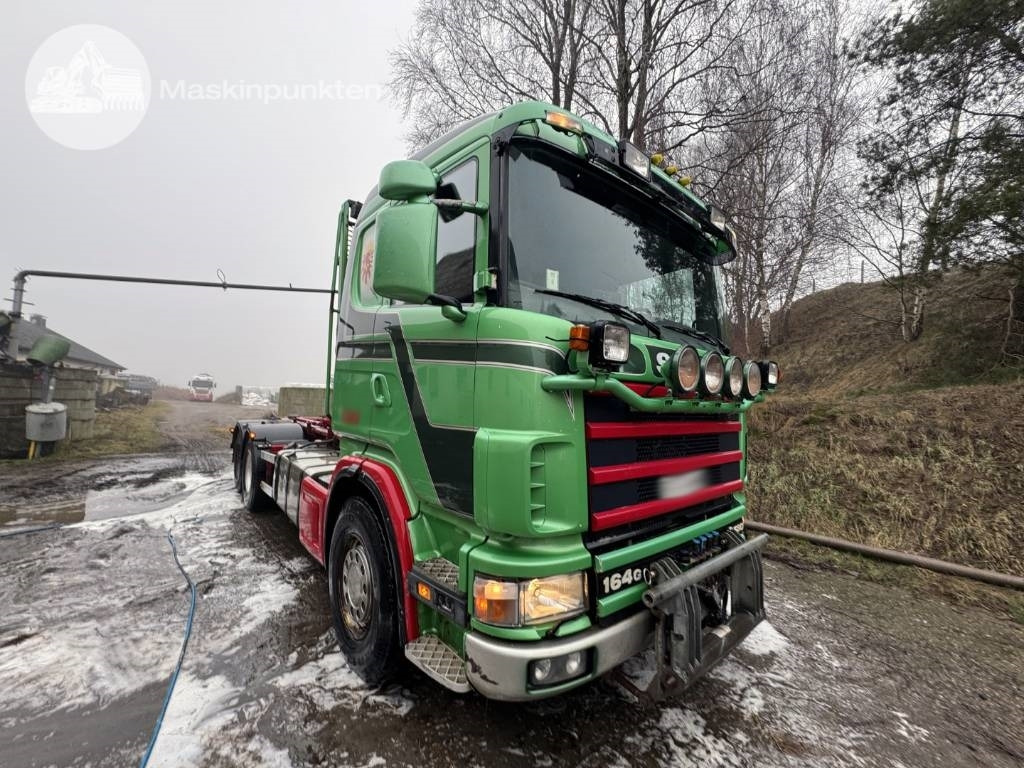 Scania R 164-580 - Hook lift truck: picture 2 Scania R 164-580 - Hook lift truck: picture 2
