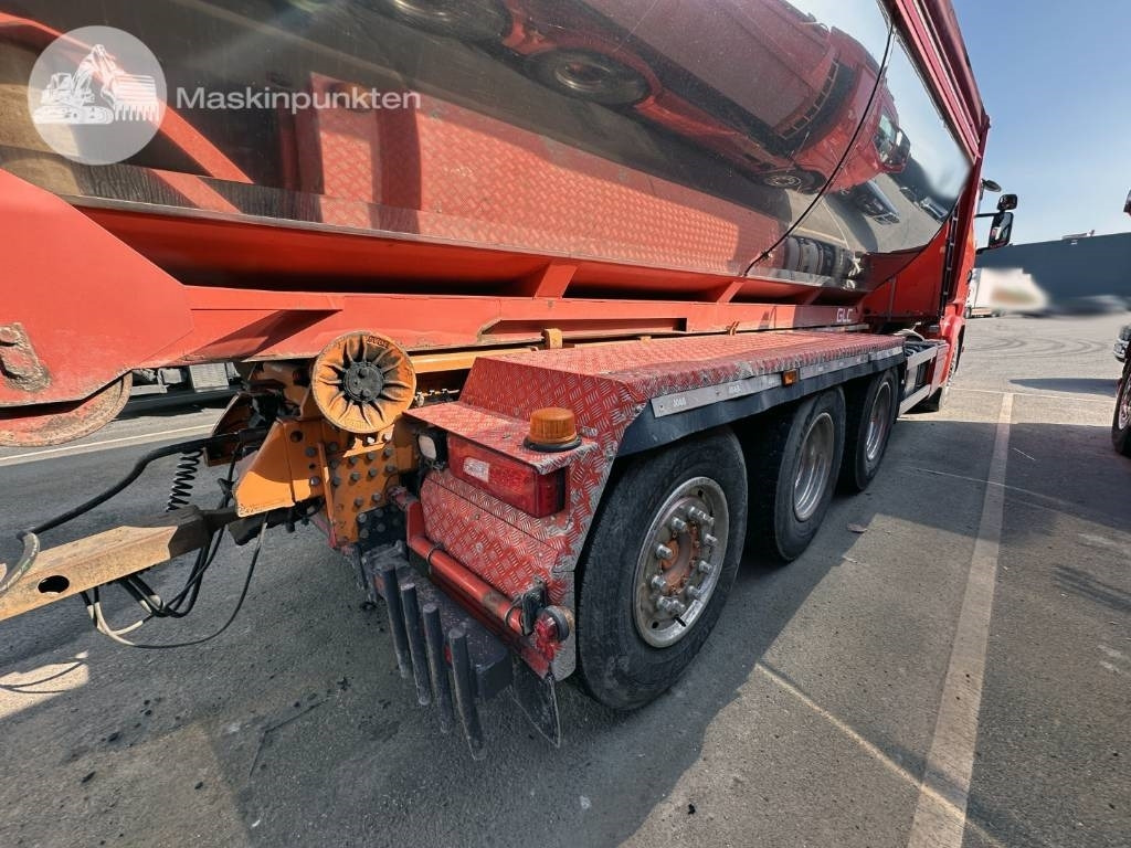 Scania R 520 LB - Hook lift truck: picture 4 Scania R 520 LB - Hook lift truck: picture 4
