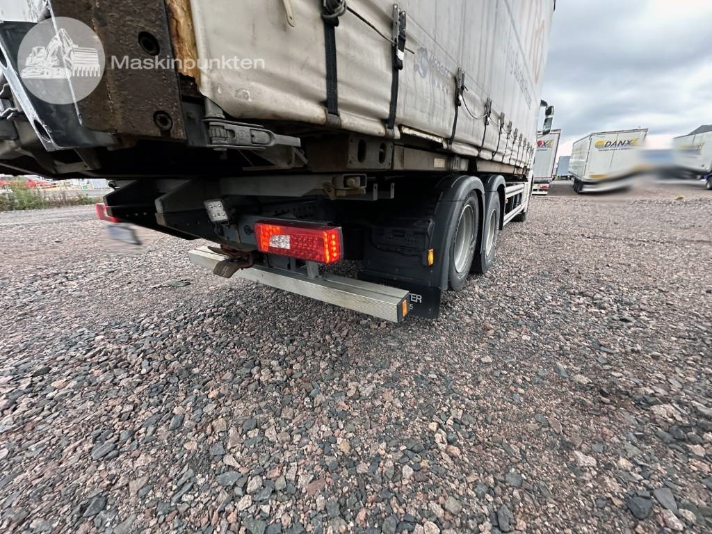 Container transporter/ Swap body truck Scania R 580: picture 6