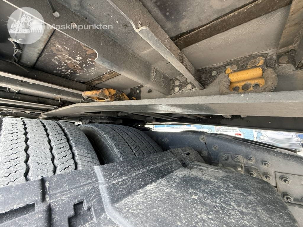 Curtainsider semi-trailer Schmitz Cargobull SCB S3: picture 10 Curtainsider semi-trailer Schmitz Cargobull SCB S3: picture 10