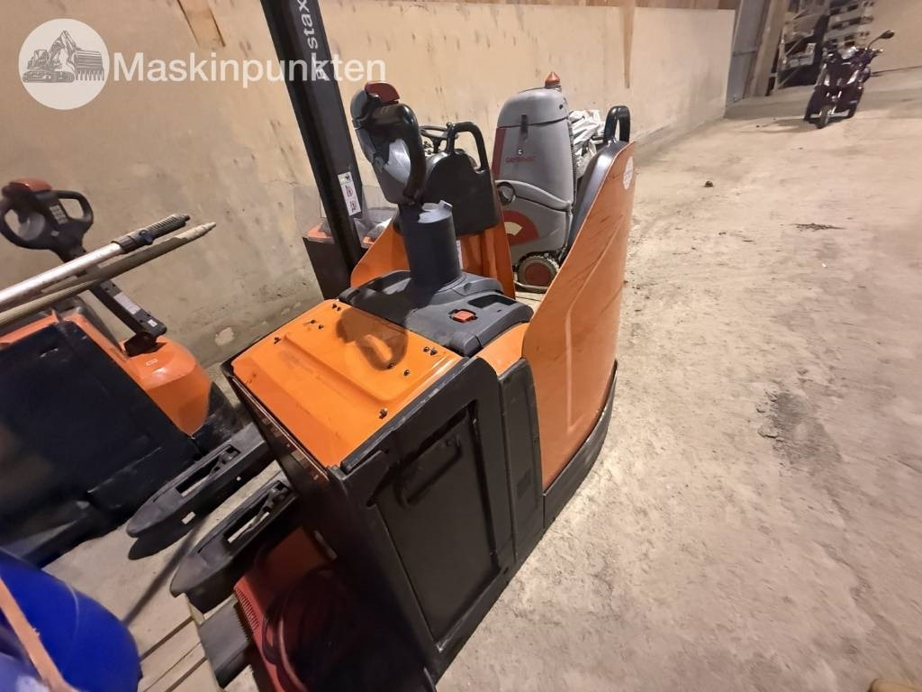 Toyota BT LPE 250 - Electric forklift: picture 3 Toyota BT LPE 250 - Electric forklift: picture 3