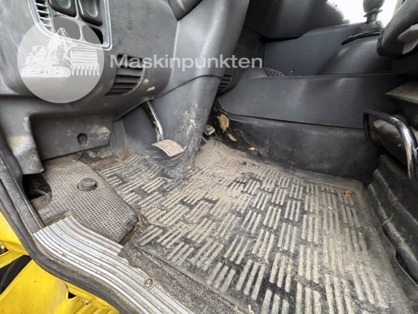 Tractor unit Scania R 164-580 EPA: picture 17
