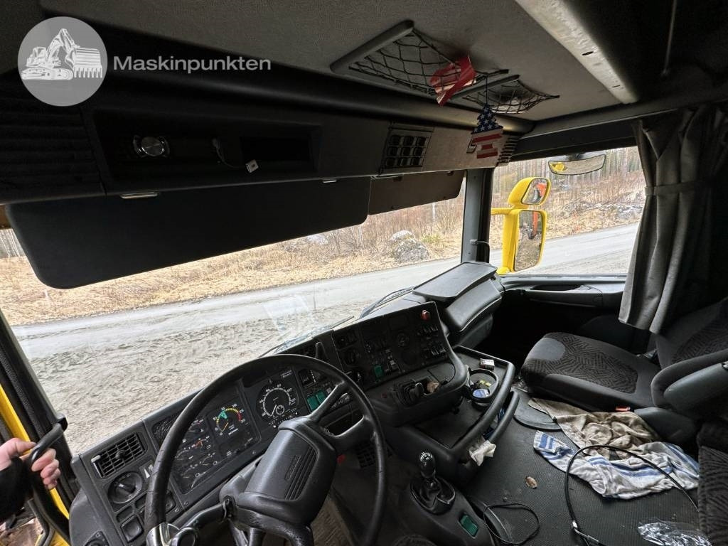 Tractor unit Scania R 164-580 EPA: picture 23