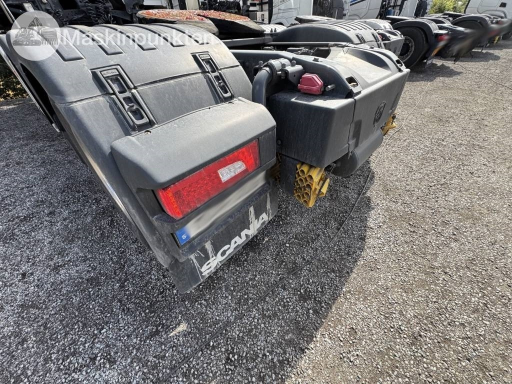 Tractor unit Scania R 500: picture 11
