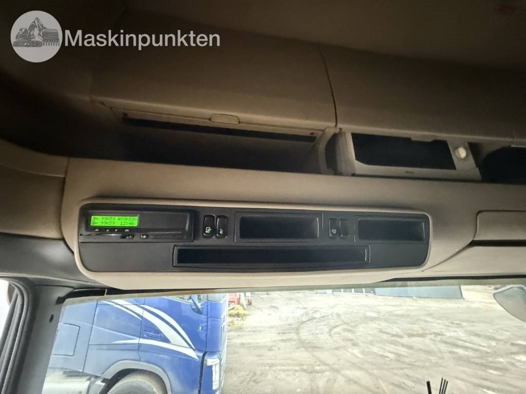 Tractor unit Scania R 520: picture 21