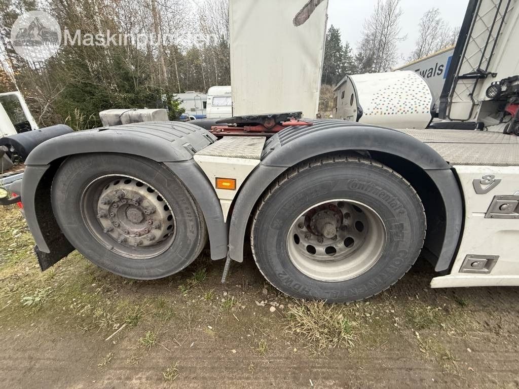 Tractor unit Scania R 520: picture 36