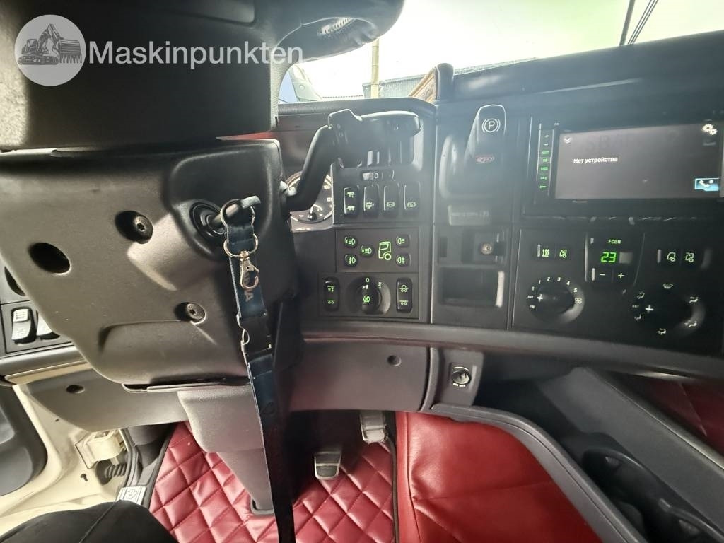 Tractor unit Scania R 520: picture 18