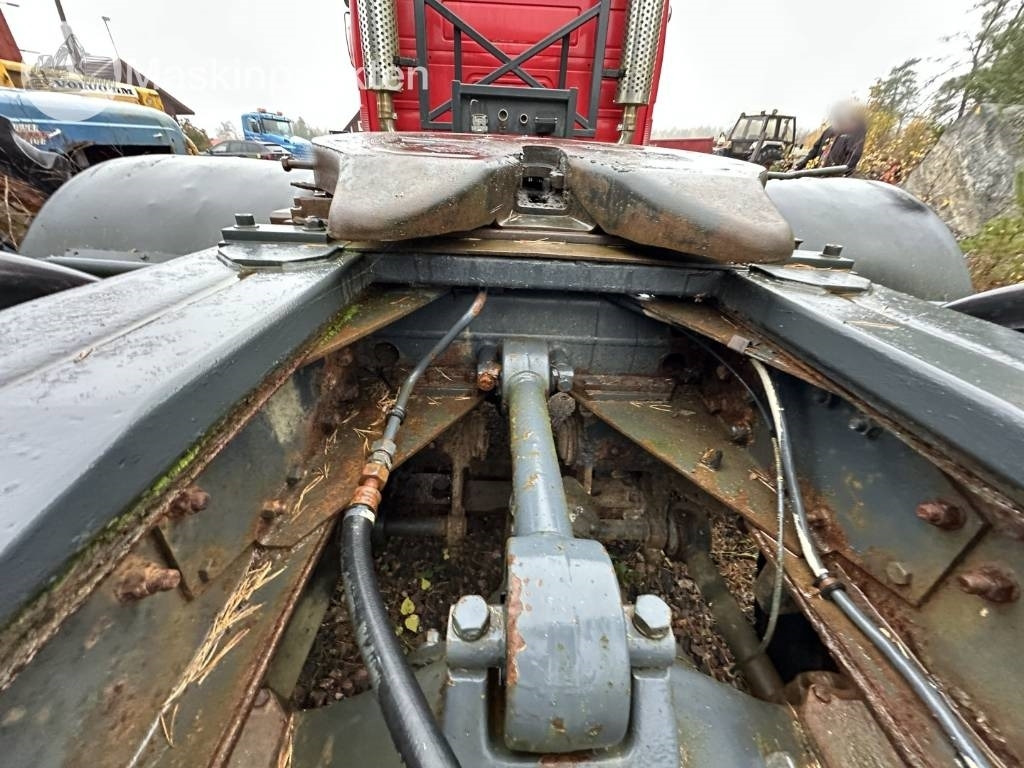 Tractor unit Scania T 143 H: picture 47