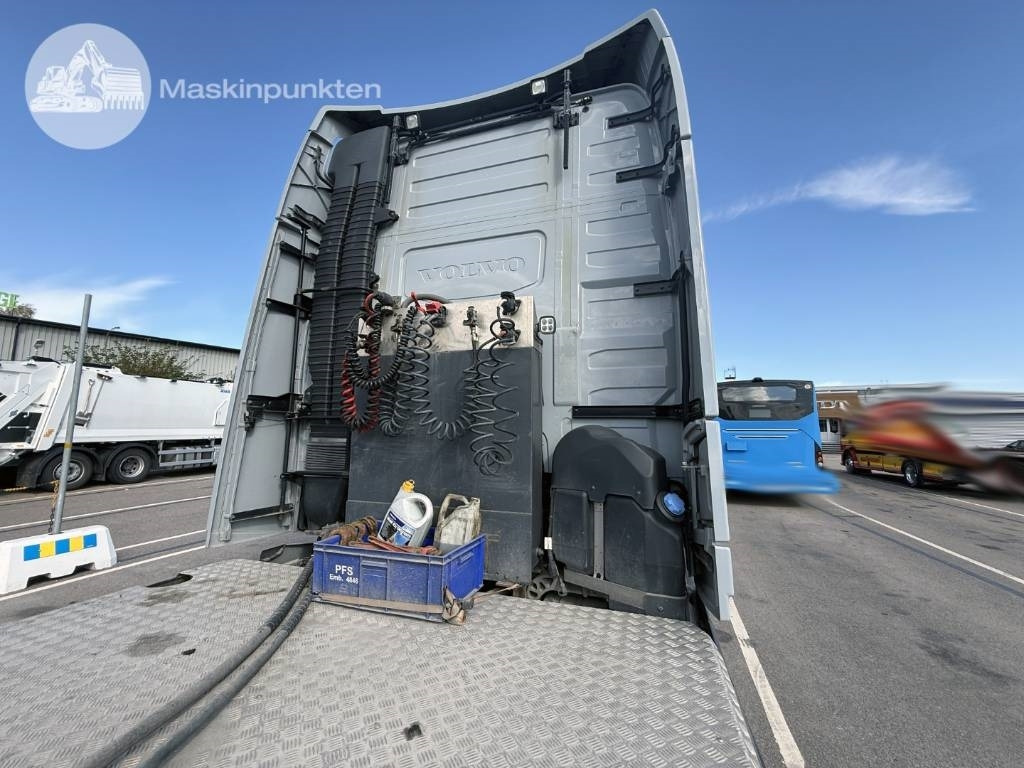 Lease a Volvo FH 540  Volvo FH 540: picture 16