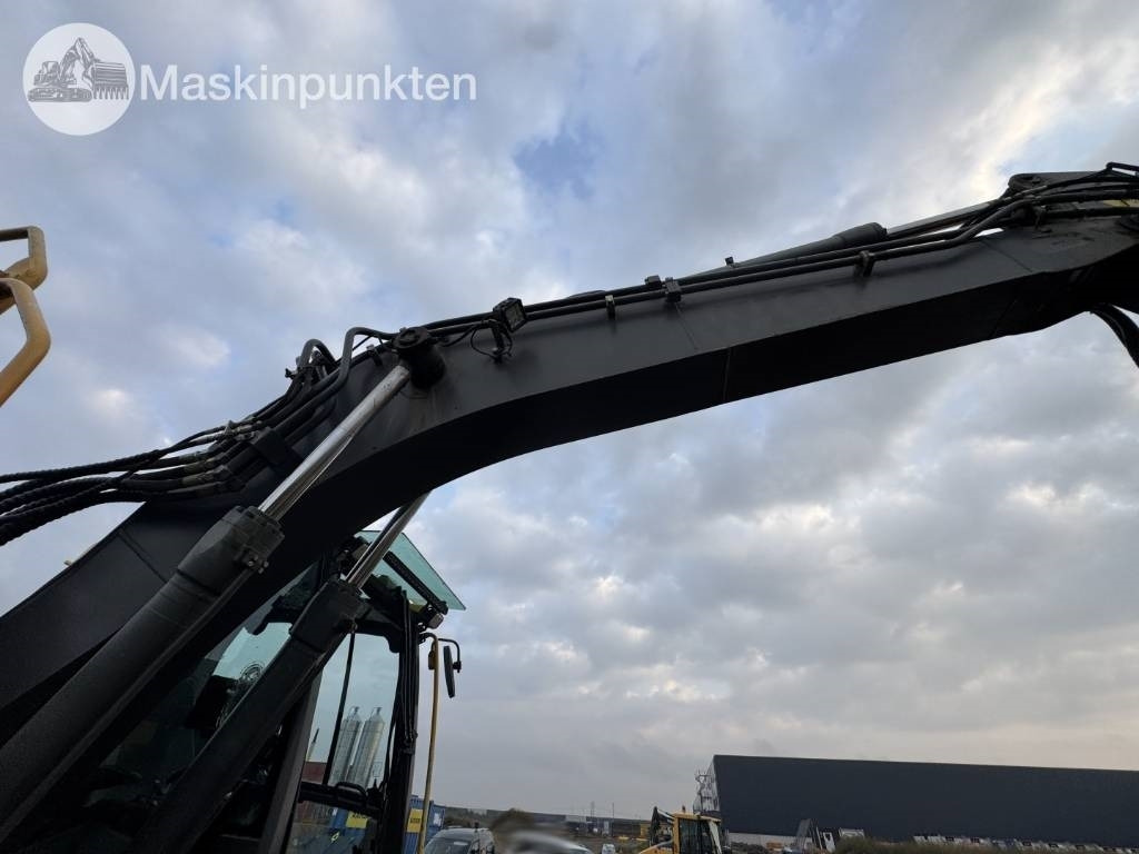 Crawler excavator Volvo ECR 145 EL: picture 27