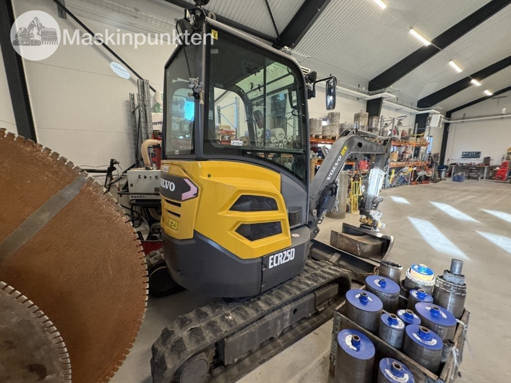 Volvo ECR 25 D - Mini excavator: picture 3 Volvo ECR 25 D - Mini excavator: picture 3