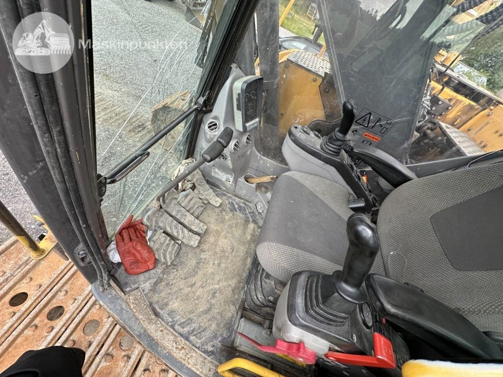 Crawler excavator Volvo ECR 305 C L: picture 14