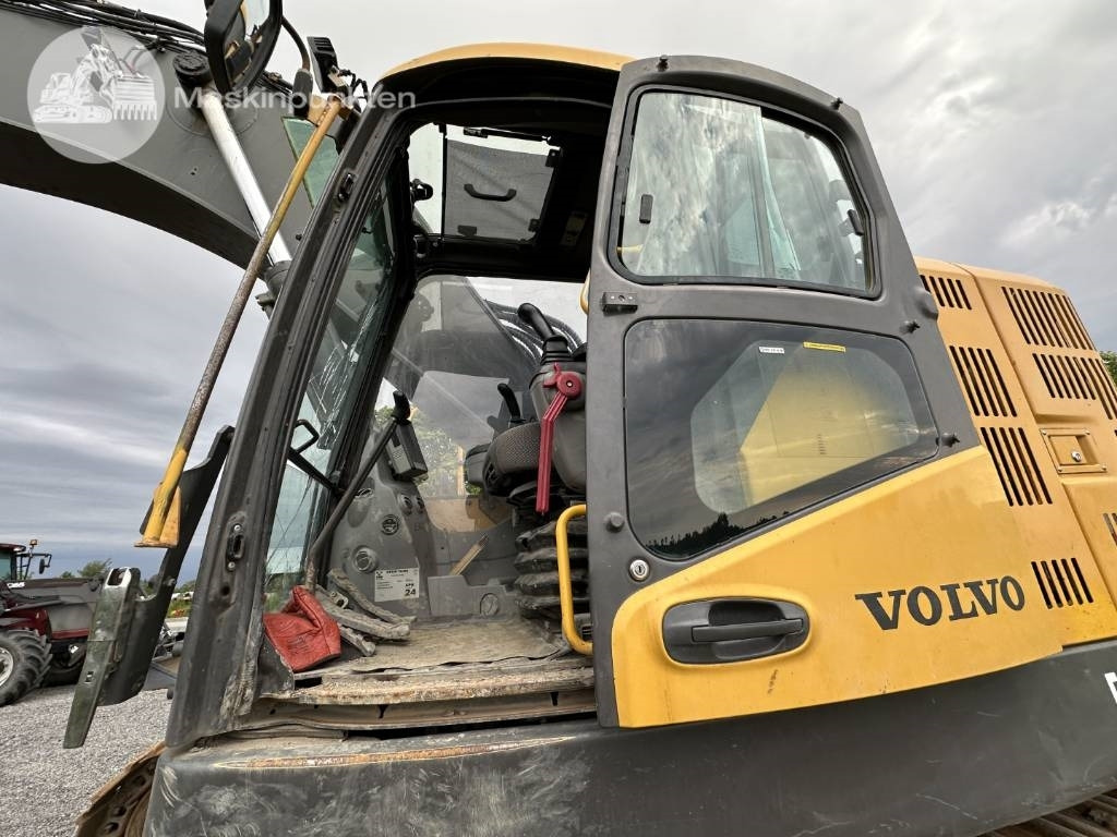 Crawler excavator Volvo ECR 305 C L: picture 10