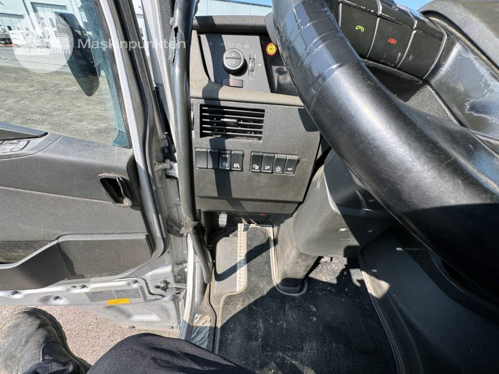 Hook lift truck Volvo FH 16 750: picture 44