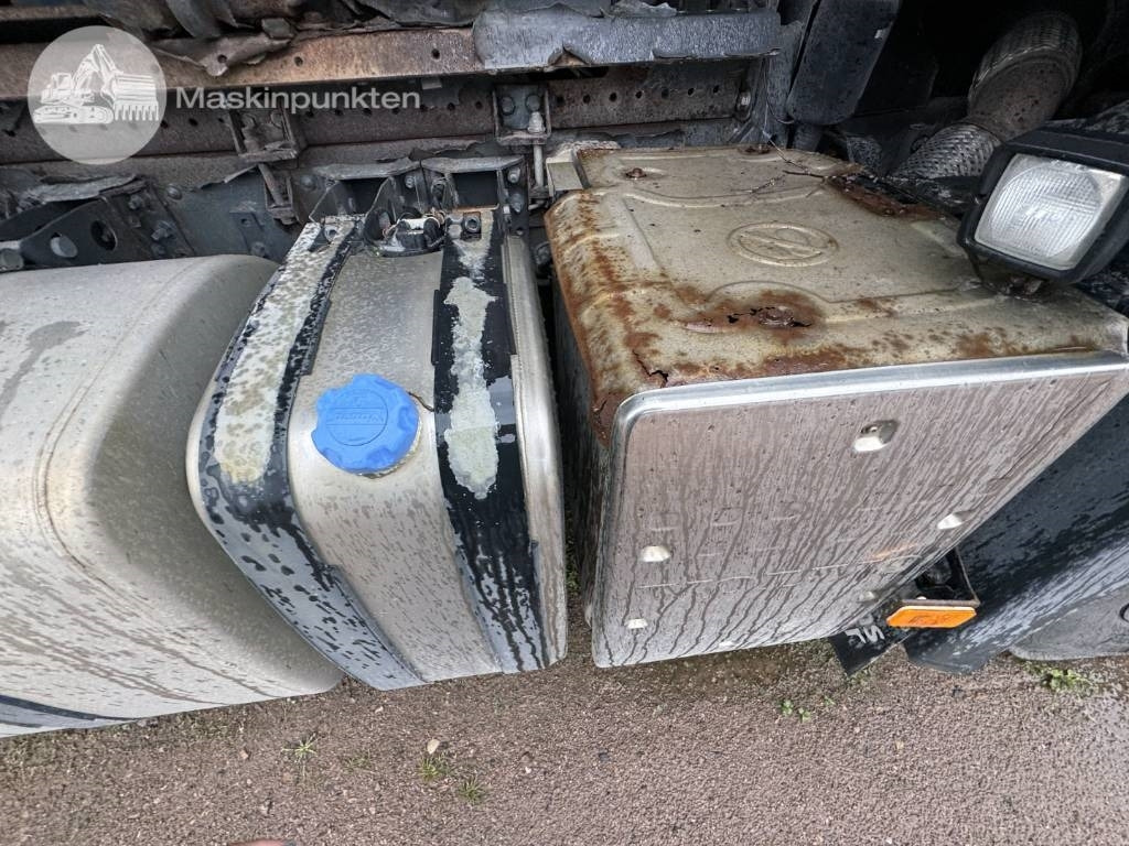 Hook lift truck Volvo FH 480: picture 25