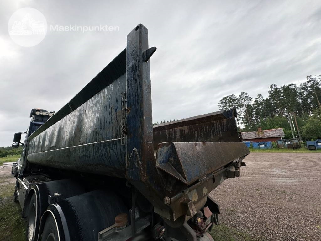 Hook lift truck Volvo FH 480: picture 41