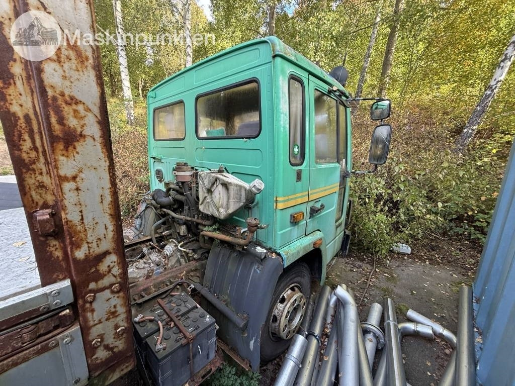 Tipper Volvo FL 611: picture 7