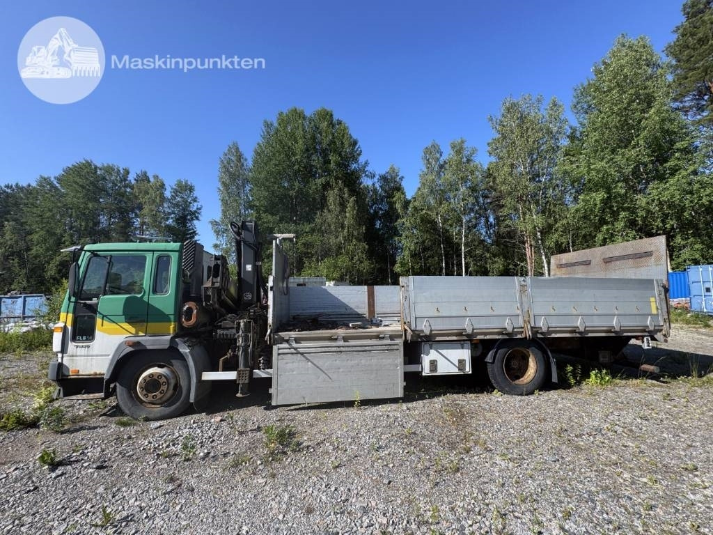 Volvo FL 614 - Crane truck: picture 2 Volvo FL 614 - Crane truck: picture 2