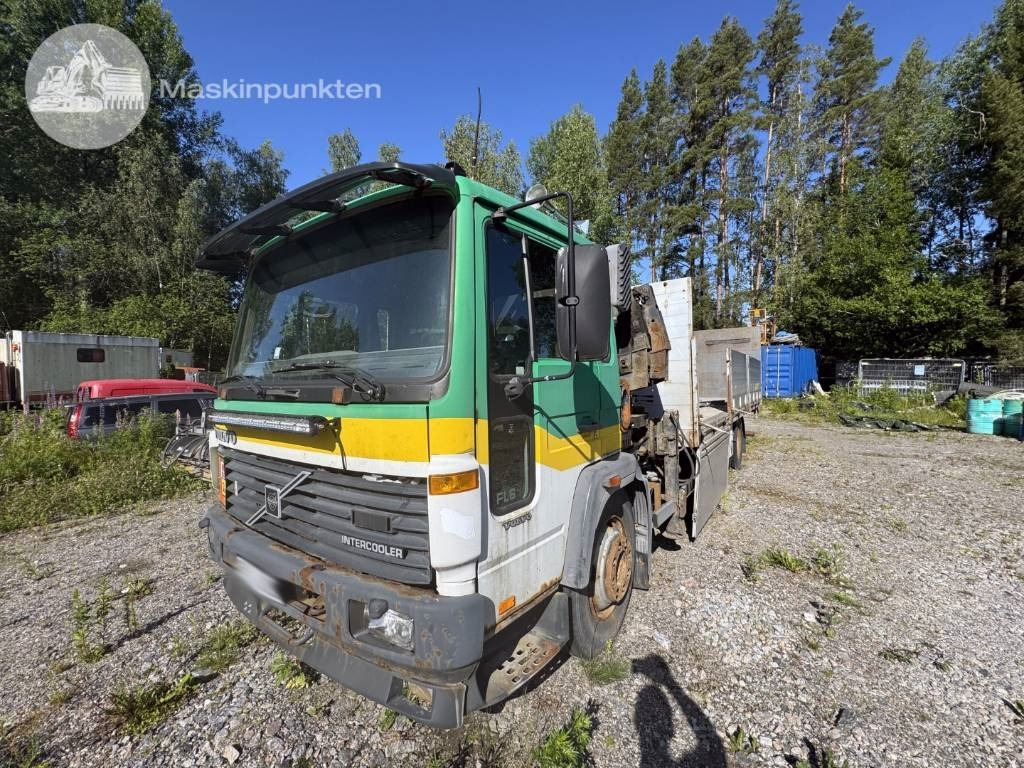 Volvo FL 614 - Crane truck: picture 1 Volvo FL 614 - Crane truck: picture 1