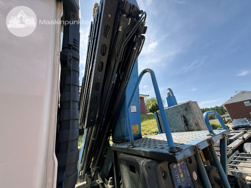 Crane truck Volvo FM 330: picture 44